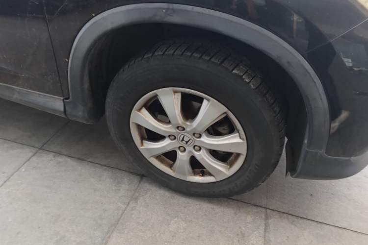 Used Honda CR-V 2012 2.0L two-wheel drive urban version Right Front Wheel Hub