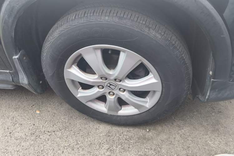 Used Honda CR-V 2012 2.0L two-wheel drive urban version Right Front Wheel Hub
