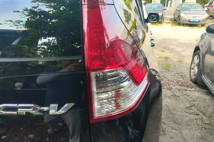 Used Honda CR-V 2012 2.0L two-wheel drive urban version Right Rear Taillight