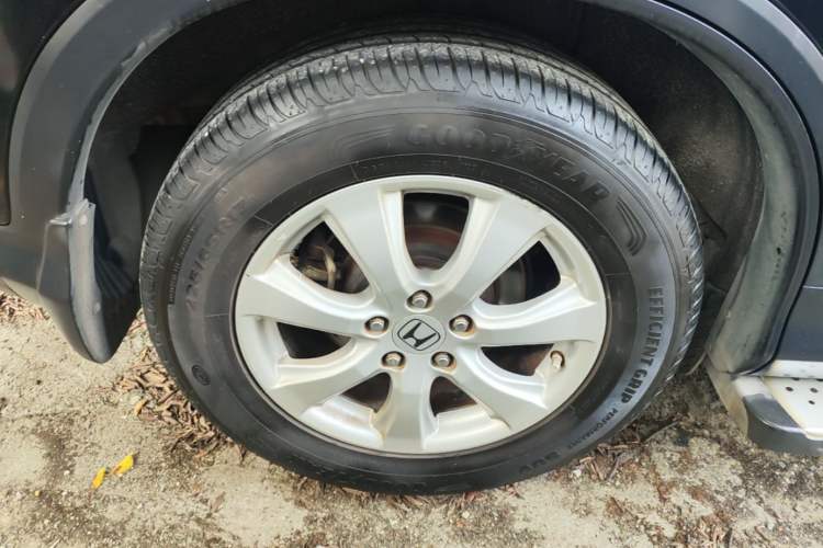 Used Honda CR-V 2012 2.0L two-wheel drive urban version Right Rear Wheel Hub