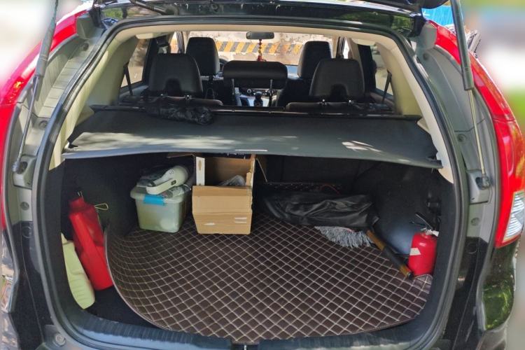 Used Honda CR-V 2012 2.4L four-wheel drive luxury version Trunk