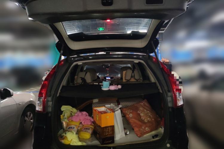 Used Honda CR-V 2012 2.4L four-wheel drive luxury version Trunk