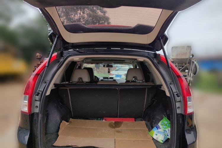 Used Honda CR-V 2012 2.4L four-wheel drive luxury version Trunk