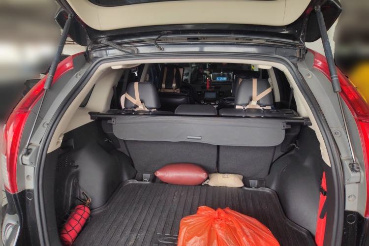 Used Honda CR-V 2012 2.4L four-wheel drive luxury version Trunk
