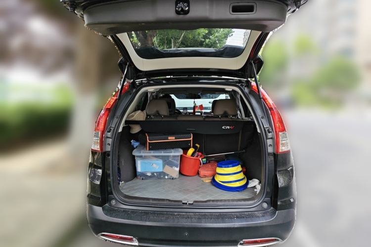 Used Honda CR-V 2012 2.0L two-wheel drive urban version Trunk