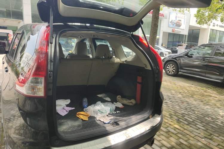 Used Honda CR-V 2012 2.0L two-wheel drive urban version Trunk