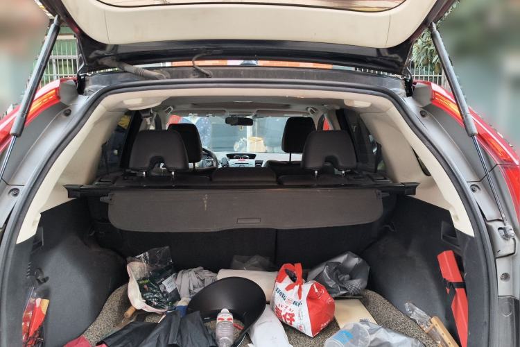 Used Honda CR-V 2012 2.4L four-wheel drive luxury version Trunk