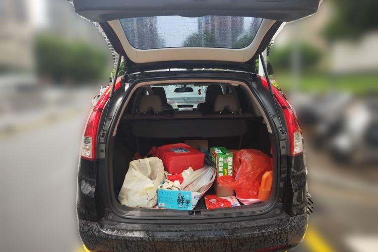 Used Honda CR-V 2012 2.4L four-wheel drive luxury version Trunk