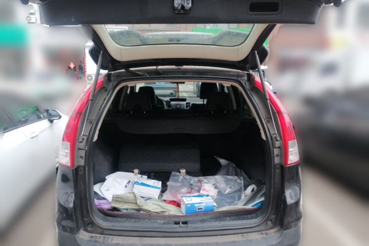Used Honda CR-V 2012 2.4L four-wheel drive luxury version Trunk