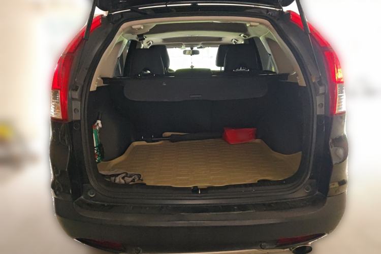 Used Honda CR-V 2012 2.4L four-wheel drive luxury version Trunk