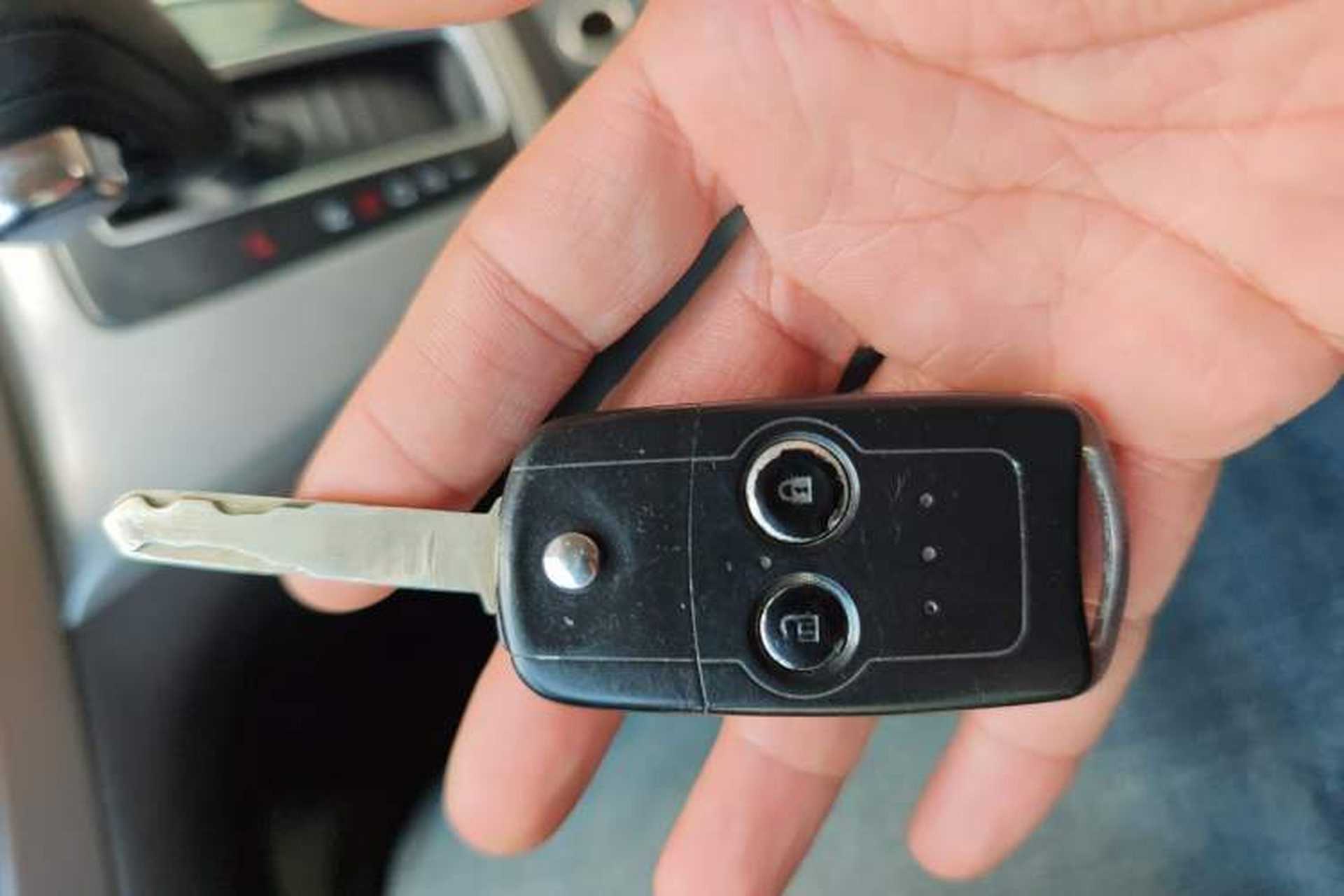 Used Honda CR-V 2012 2.0L two-wheel drive urban version Vehicle Key
