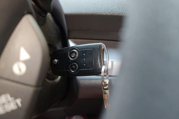 Used Honda CR-V 2012 2.0L two-wheel drive urban version Vehicle Key