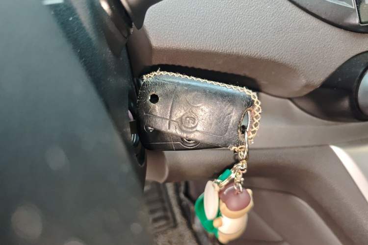 Used Honda CR-V 2012 2.0L two-wheel drive urban version Vehicle Key