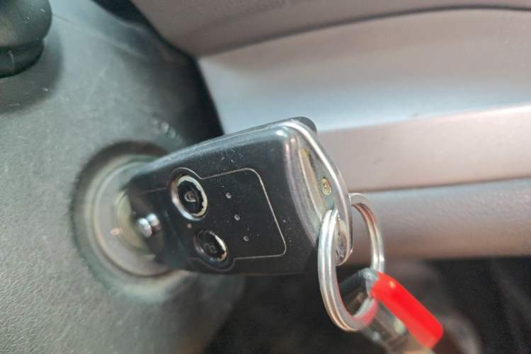 Used Honda CR-V 2012 2.0L two-wheel drive urban version Vehicle Key