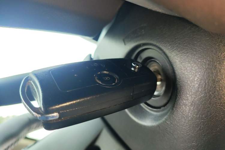 Used Honda CR-V 2012 2.0L two-wheel drive urban version Vehicle Key