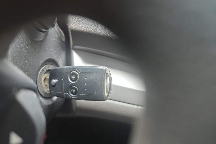 Used Honda CR-V 2012 2.0L two-wheel drive urban version Vehicle Key