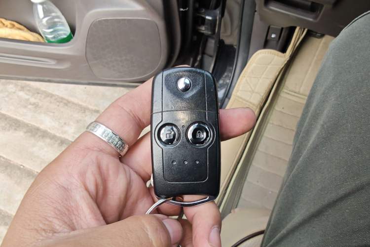 Used Honda CR-V 2012 2.0L two-wheel drive urban version Vehicle Key