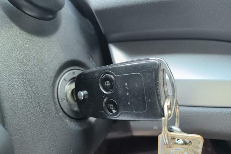 Used Honda CR-V 2012 2.0L two-wheel drive urban version Vehicle Key
