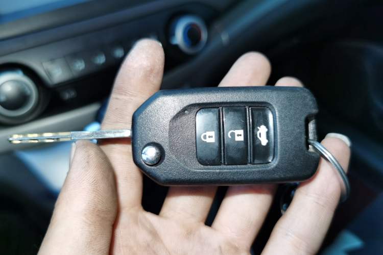 Used Honda CR-V 2012 2.0L two-wheel drive urban version Vehicle Key