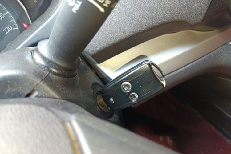 Used Honda CR-V 2012 2.0L two-wheel drive urban version Vehicle Key