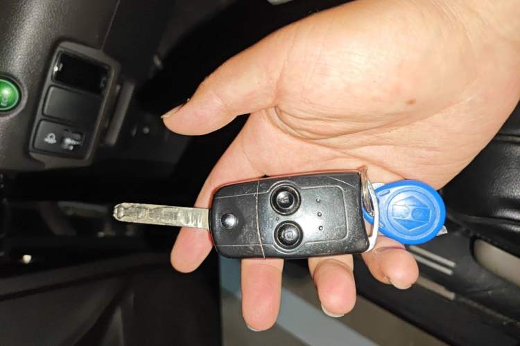 Used Honda CR-V 2012 2.0L two-wheel drive urban version Vehicle Key