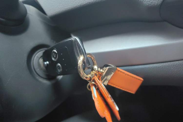 Used Honda CR-V 2012 2.0L two-wheel drive urban version Vehicle Key