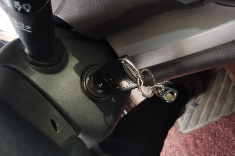 Used Honda CR-V 2012 2.0L two-wheel drive urban version Vehicle Key