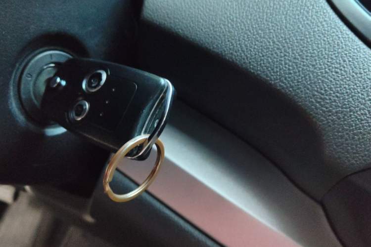 Used Honda CR-V 2012 2.0L two-wheel drive urban version Vehicle Key