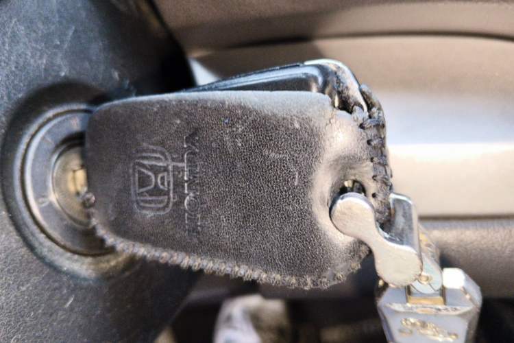 Used Honda CR-V 2012 2.0L two-wheel drive urban version Vehicle Key