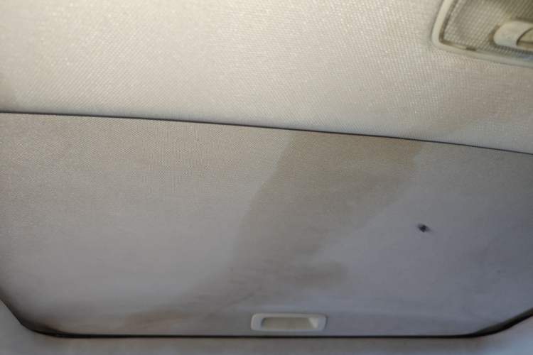Used Honda CR-V 2012 2.4L four-wheel drive luxury version Headliner