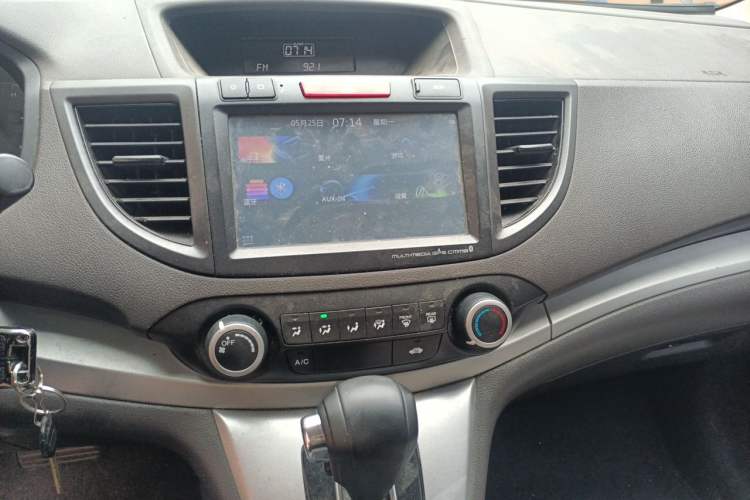 Used Honda CR-V 2012 2.0L two-wheel drive urban version Audio And AC Panel