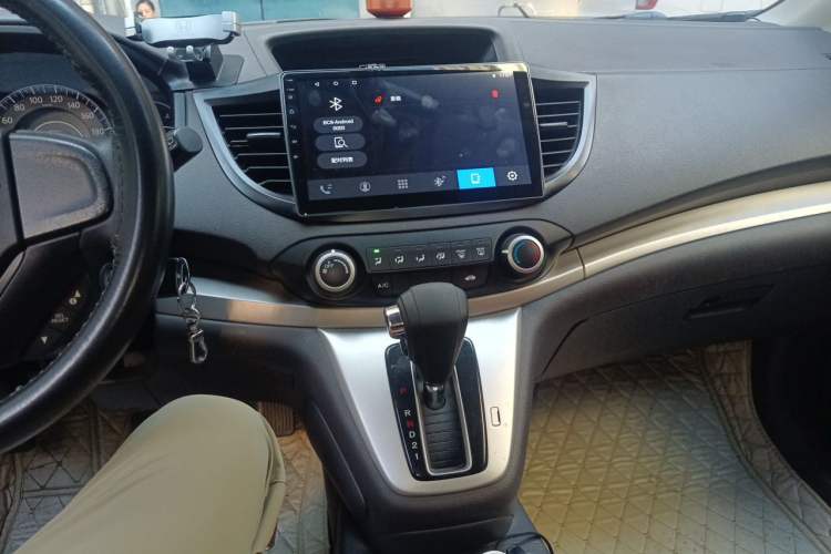 Used Honda CR-V 2012 2.0L two-wheel drive urban version Audio And AC Panel