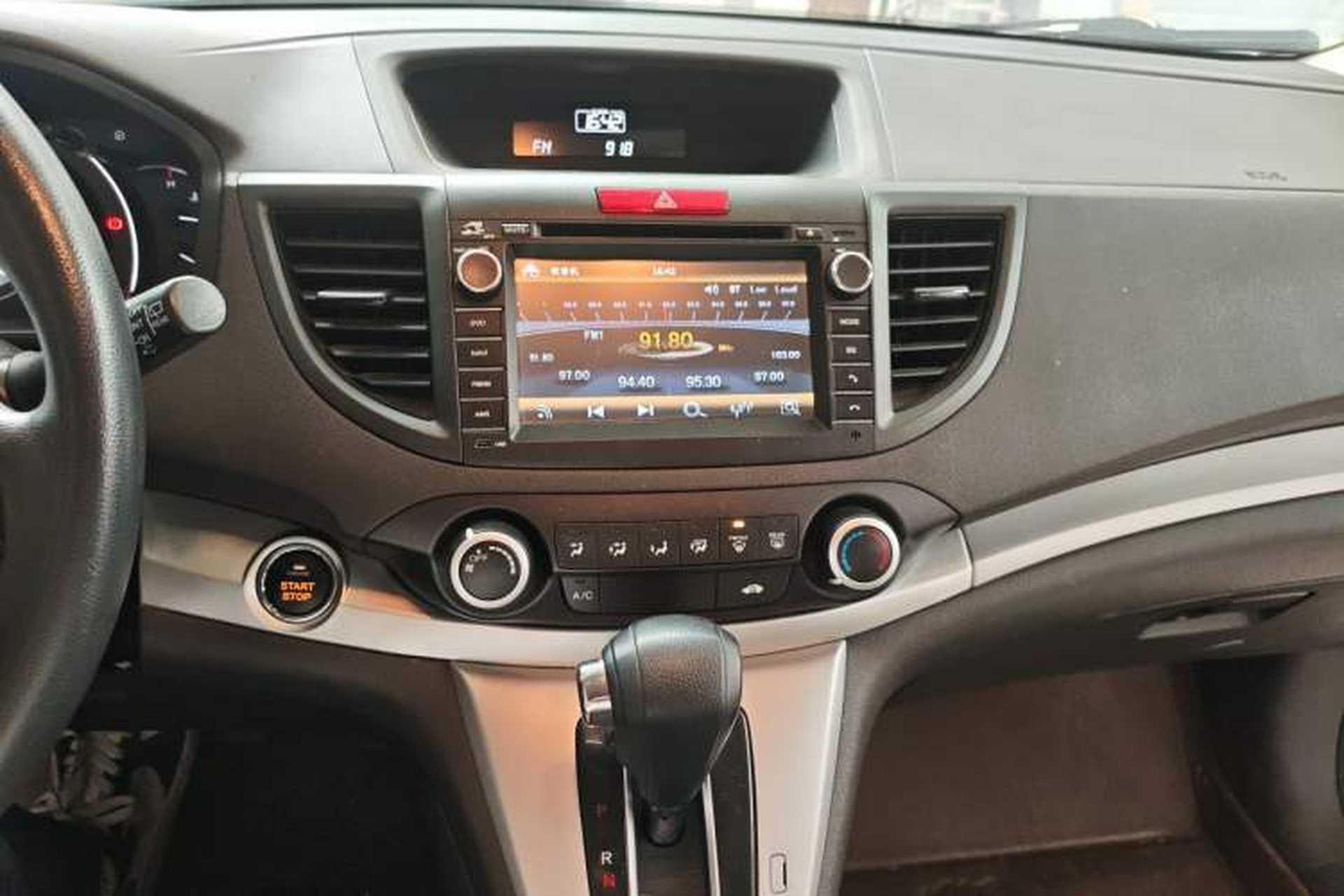 Used Honda CR-V 2012 2.0L two-wheel drive urban version Audio And AC Panel