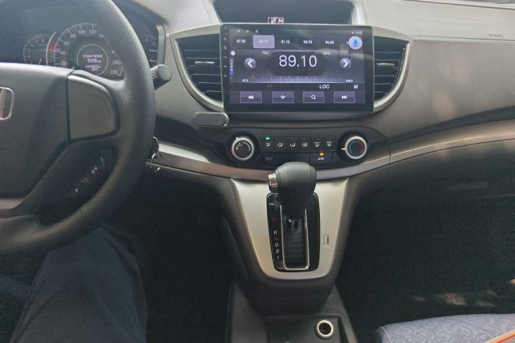 Used Honda CR-V 2012 2.0L two-wheel drive urban version Audio And AC Panel