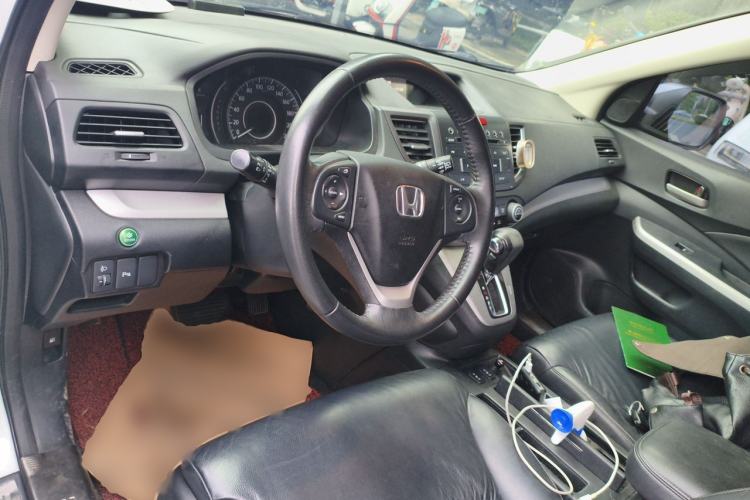 Used Honda CR-V 2012 2.4L four-wheel drive luxury version Center Console
