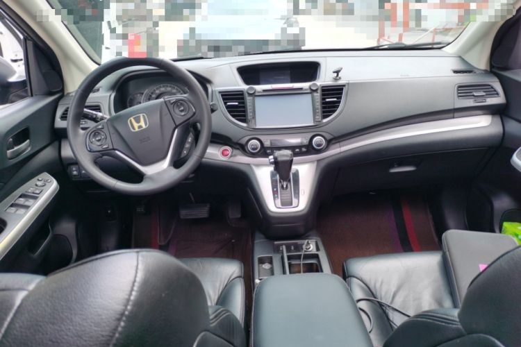 Used Honda CR-V 2012 2.4L four-wheel drive luxury version Center Console