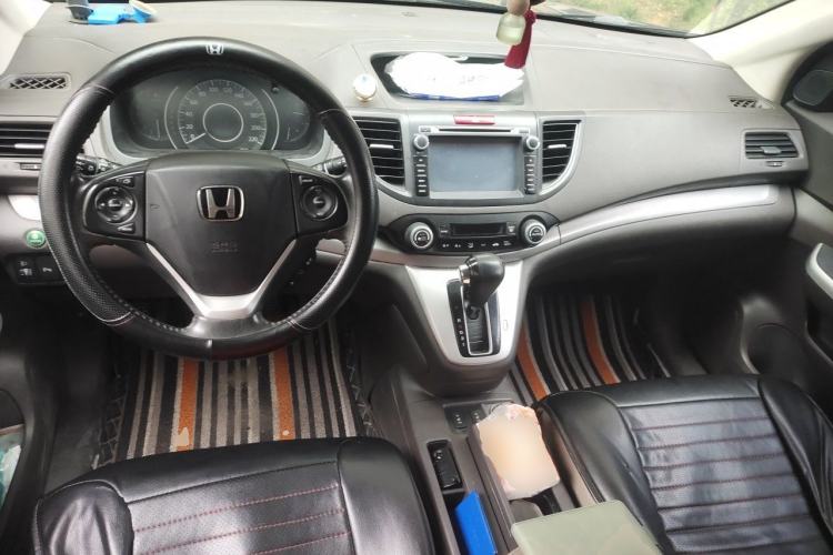 Used Honda CR-V 2012 2.4L four-wheel drive luxury version Center Console