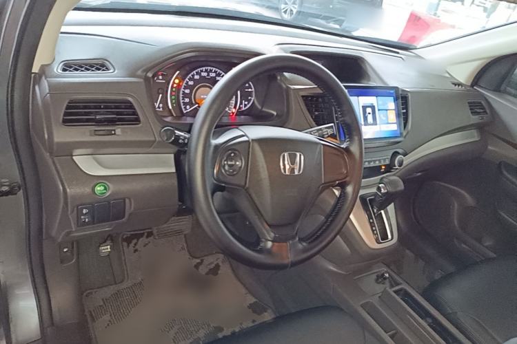 Used Honda CR-V 2012 2.0L two-wheel drive urban version Center Console