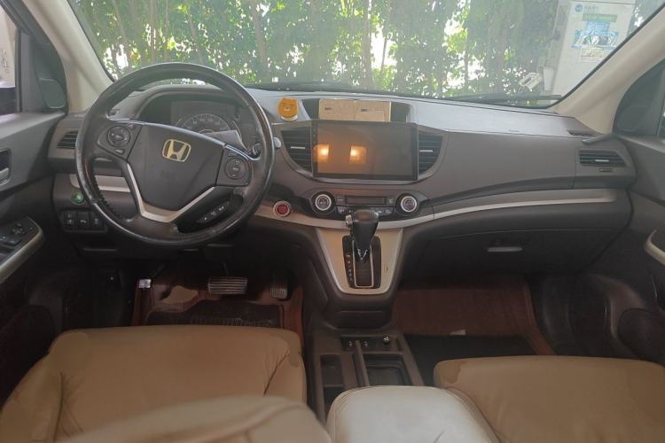 Used Honda CR-V 2012 2.4L four-wheel drive luxury version Center Console