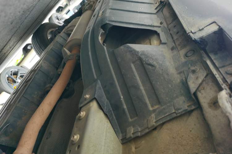 Used Honda CR-V 2012 2.4L four-wheel drive luxury version Chassis Front Right