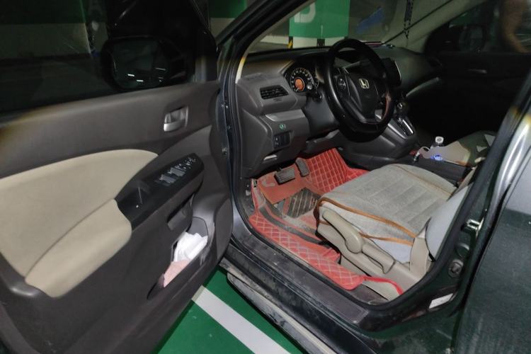 Used Honda CR-V 2012 2.0L two-wheel drive urban version Driver Seat