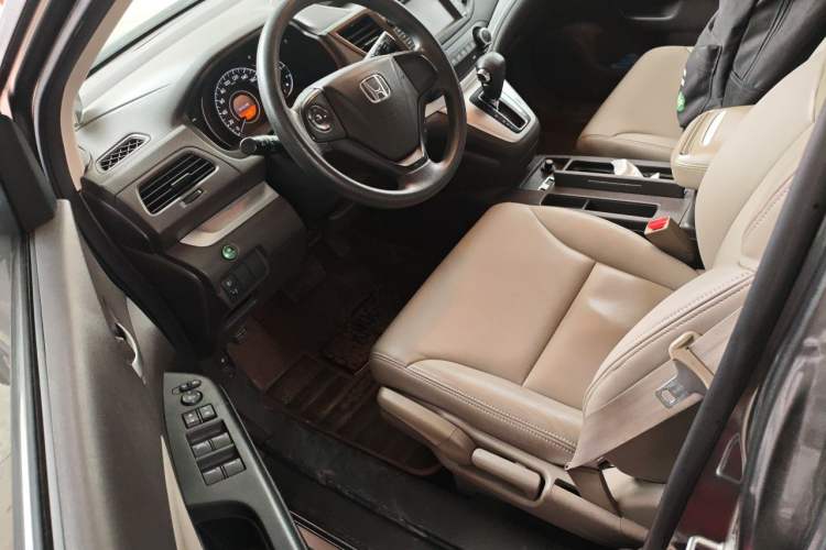 Used Honda CR-V 2012 2.0L two-wheel drive urban version Driver Seat