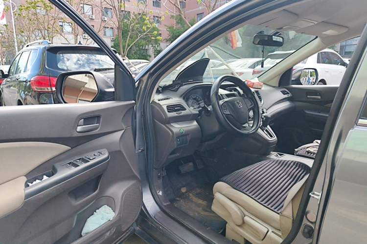 Used Honda CR-V 2012 2.0L two-wheel drive urban version Driver Seat