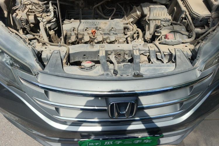 Used Honda CR-V 2012 2.0L two-wheel drive urban version Engine Bay