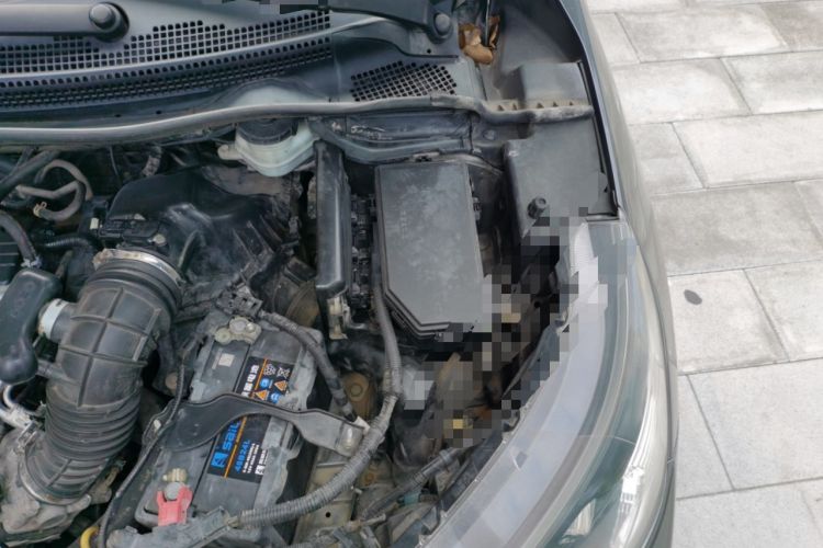 Used Honda CR-V 2012 2.4L four-wheel drive luxury version Engine Bay Left