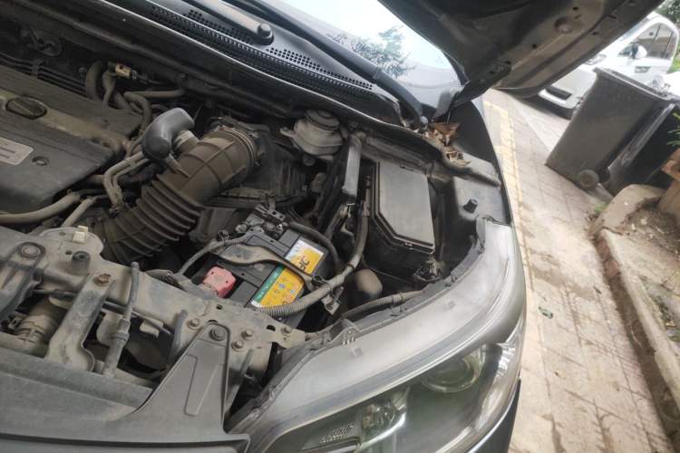 Used Honda CR-V 2012 2.4L four-wheel drive luxury version Engine Bay Left