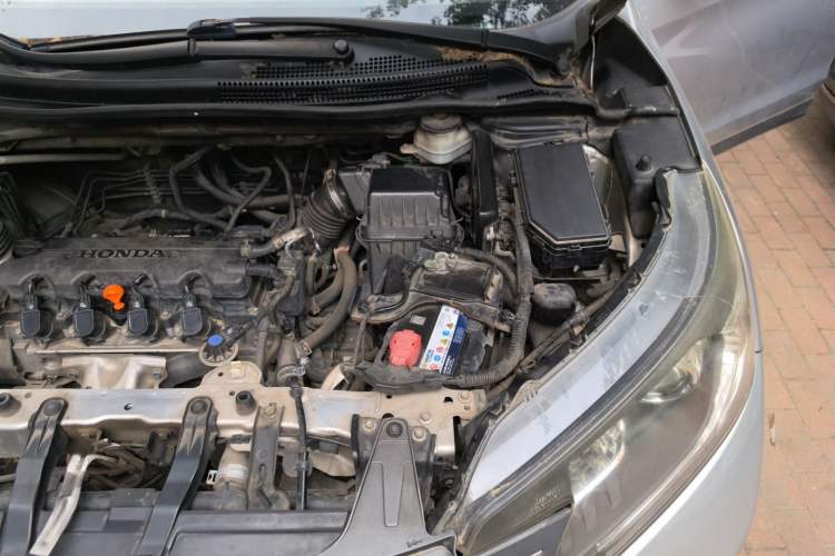 Used Honda CR-V 2012 2.0L two-wheel drive urban version Engine Bay Left