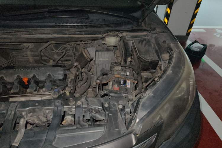 Used Honda CR-V 2012 2.0L two-wheel drive urban version Engine Bay Left