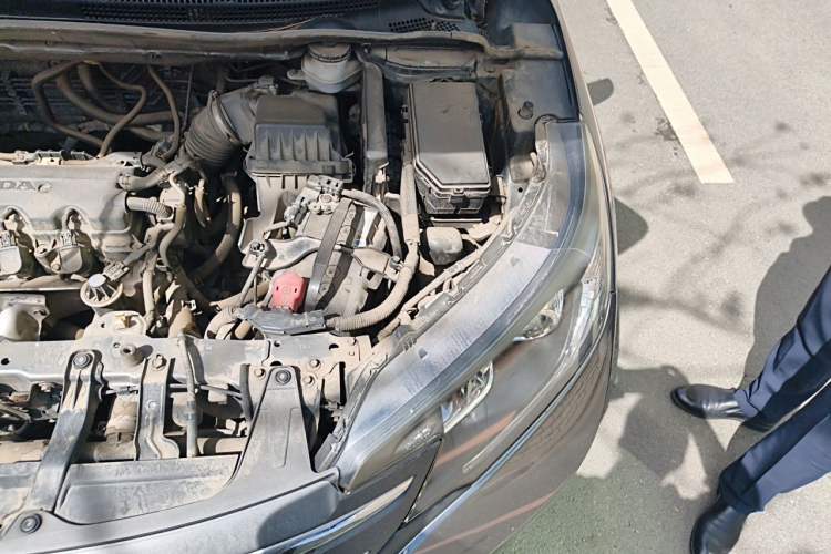 Used Honda CR-V 2012 2.0L two-wheel drive urban version Engine Bay Left