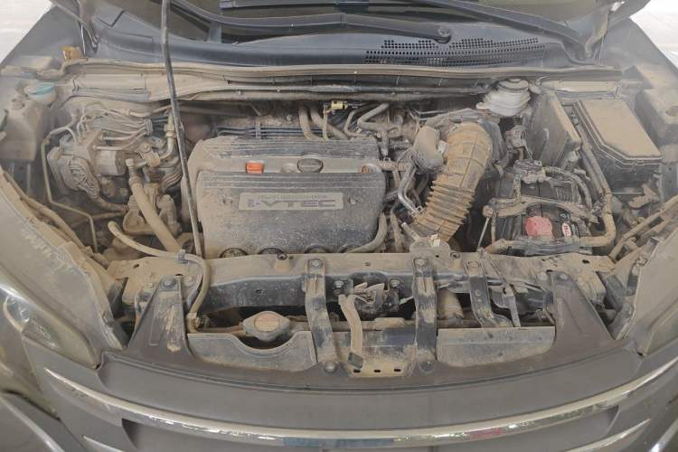 Used Honda CR-V 2012 2.4L four-wheel drive luxury version Engine Bay